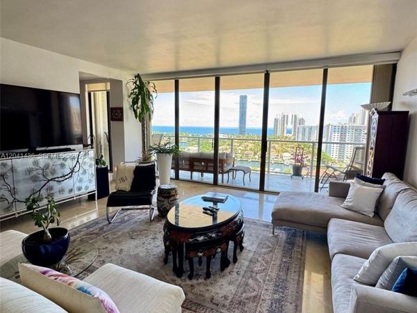 19500 Turnberry Way , Unit 15F, Aventura, FL 33180