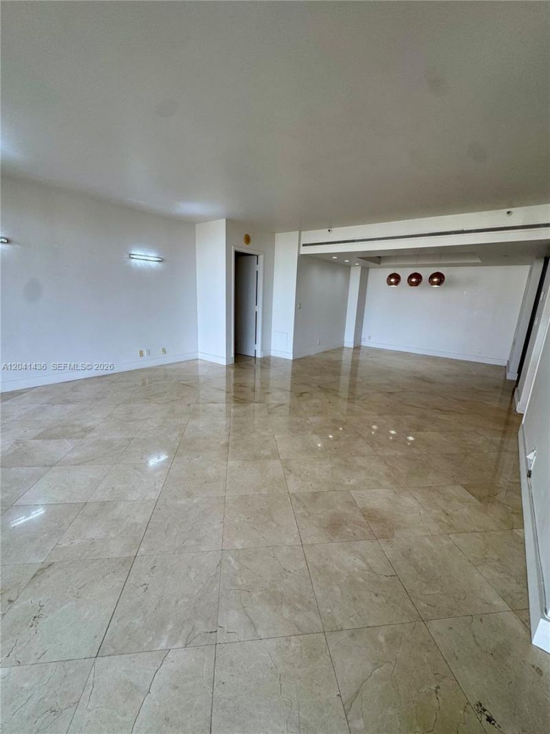 19500 Turnberry Way, Unit 15F, Aventura, FL 33180 Photo