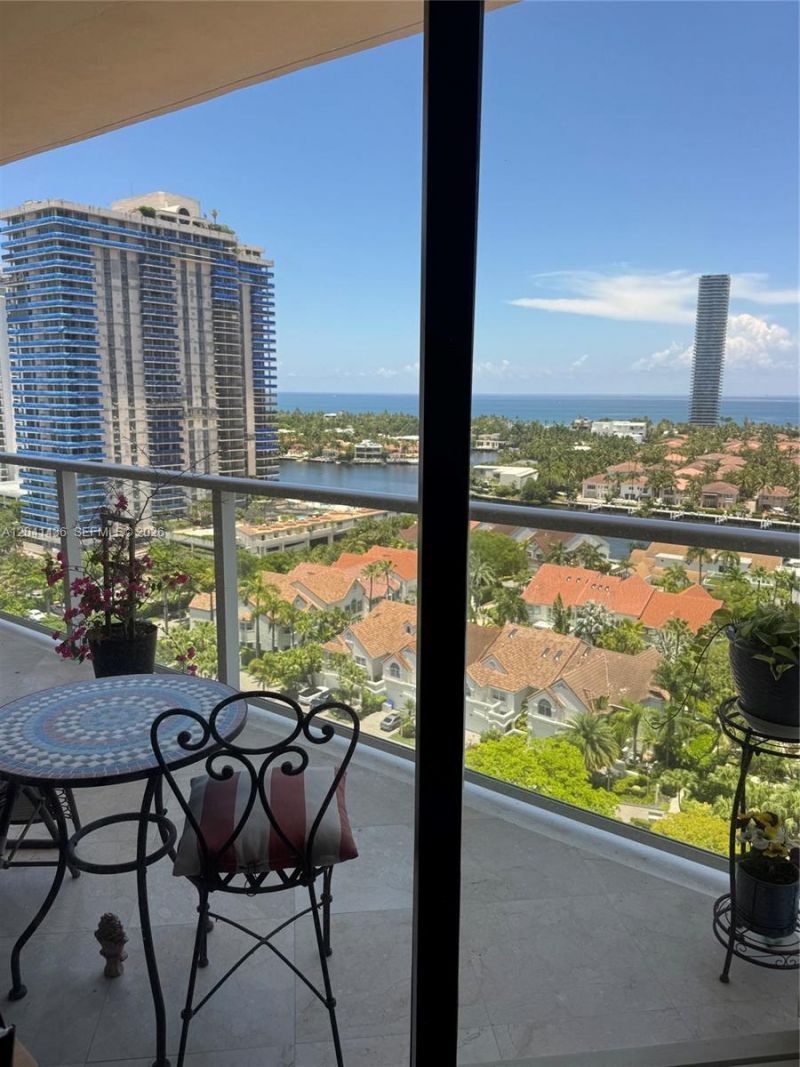 19500 Turnberry Way, Unit 15F, Aventura, FL 33180 Photo