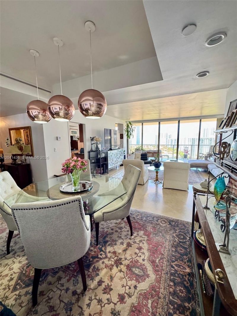 19500 Turnberry Way, Unit 15F, Aventura, FL 33180 Photo