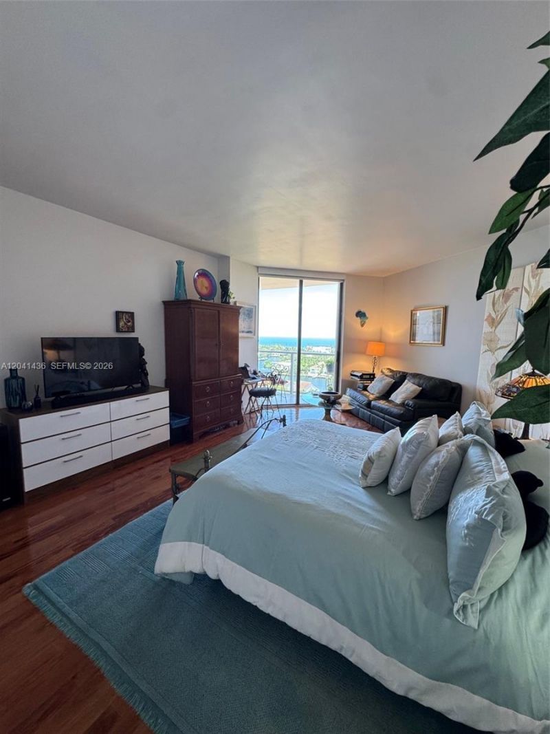 19500 Turnberry Way, Unit 15F, Aventura, FL 33180 Photo