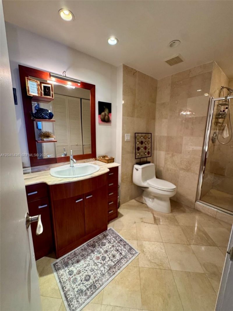 19500 Turnberry Way, Unit 15F, Aventura, FL 33180 Photo