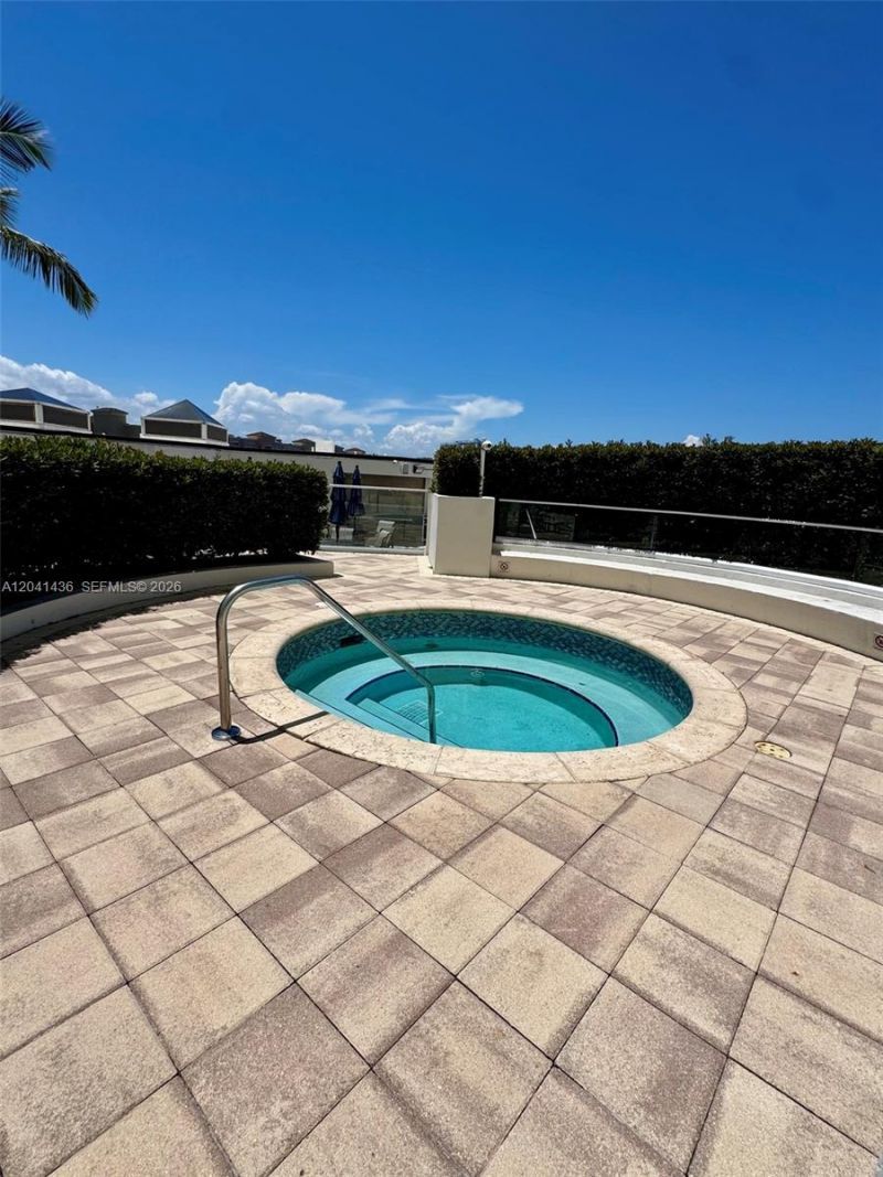 19500 Turnberry Way, Unit 15F, Aventura, FL 33180 Photo