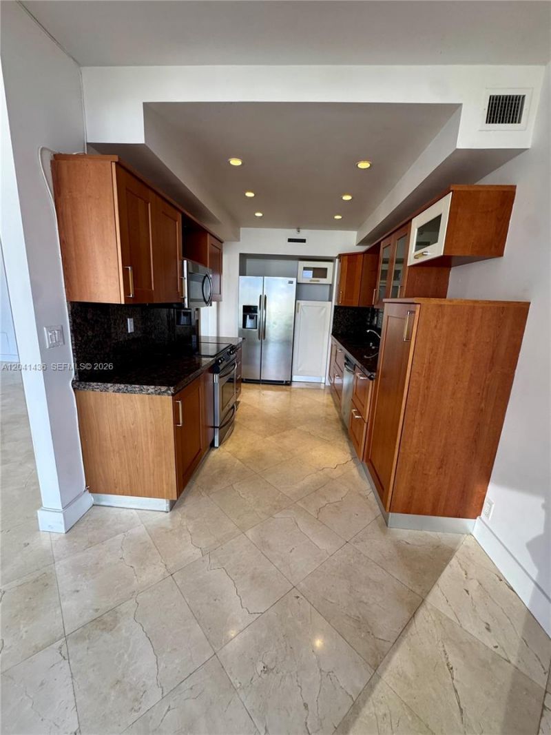 19500 Turnberry Way, Unit 15F, Aventura, FL 33180 Photo
