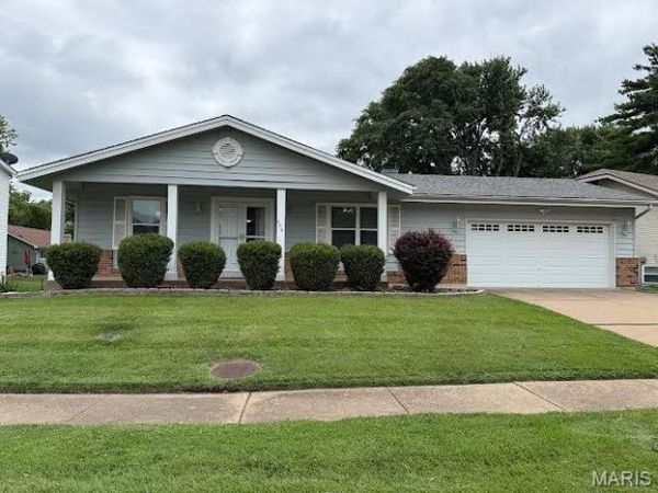 606 Fox Plains Drive , Florissant, MO 63034