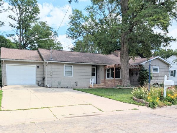 202 North Lane , Albert Lea, MN 56007
