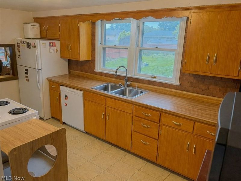 4715 New Road, Youngstown, OH 44515 Photo 11