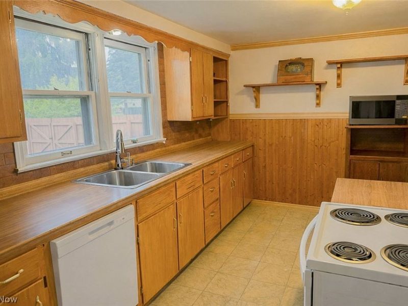 4715 New Road, Youngstown, OH 44515 Photo 9
