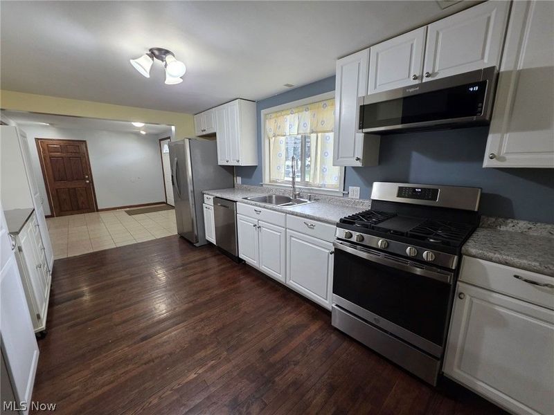 1341 Benton Street, Barberton, OH 44203 Photo 5