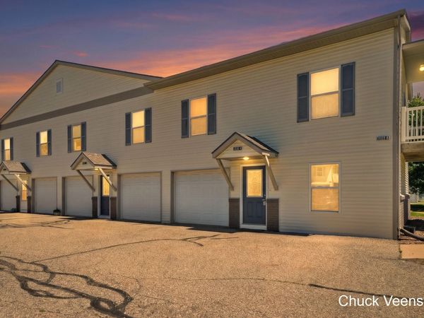 5668 E Town, Unit 5, Hudsonville, MI 49426