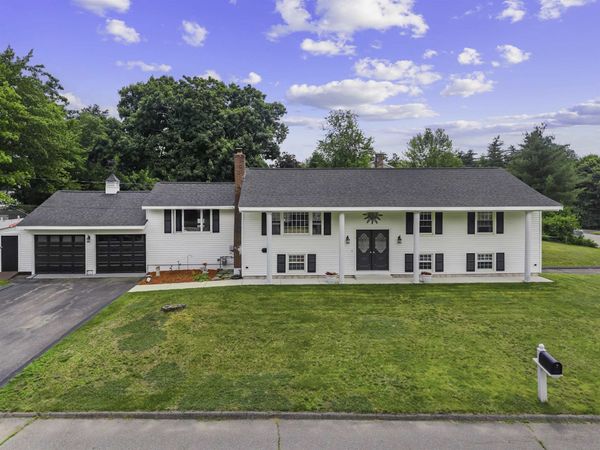 1 Birchwood Drive, Merrimack, NH 03054