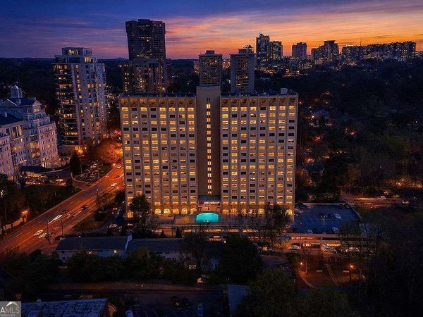 2479 Peachtree Road NE, Unit 1517, Atlanta, GA 30305