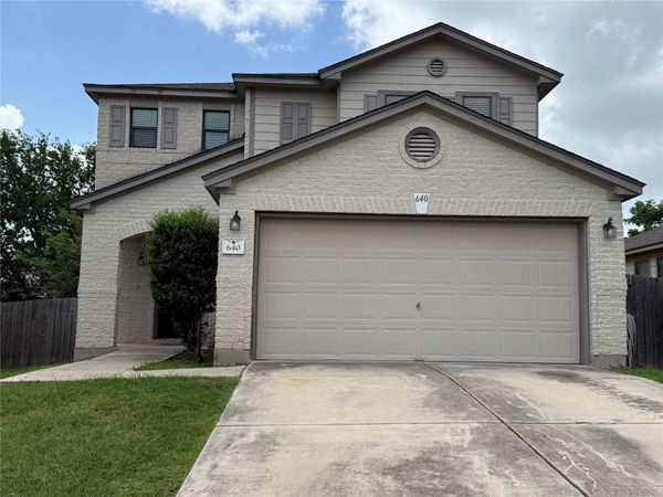 640 New Country RD , Kyle, TX 78640