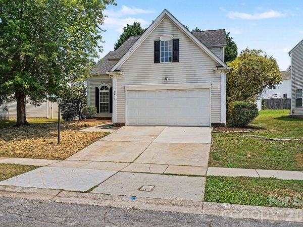 5615 Waverly Lynn Lane , Charlotte, NC 28269