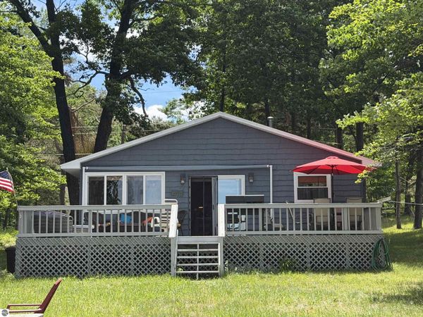 11180 Alpine Drive, Lake, MI 48632