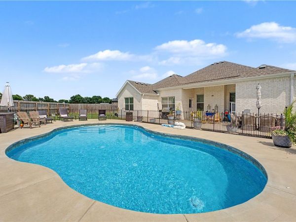 394 Cackling Bend, Farmington, AR 72730