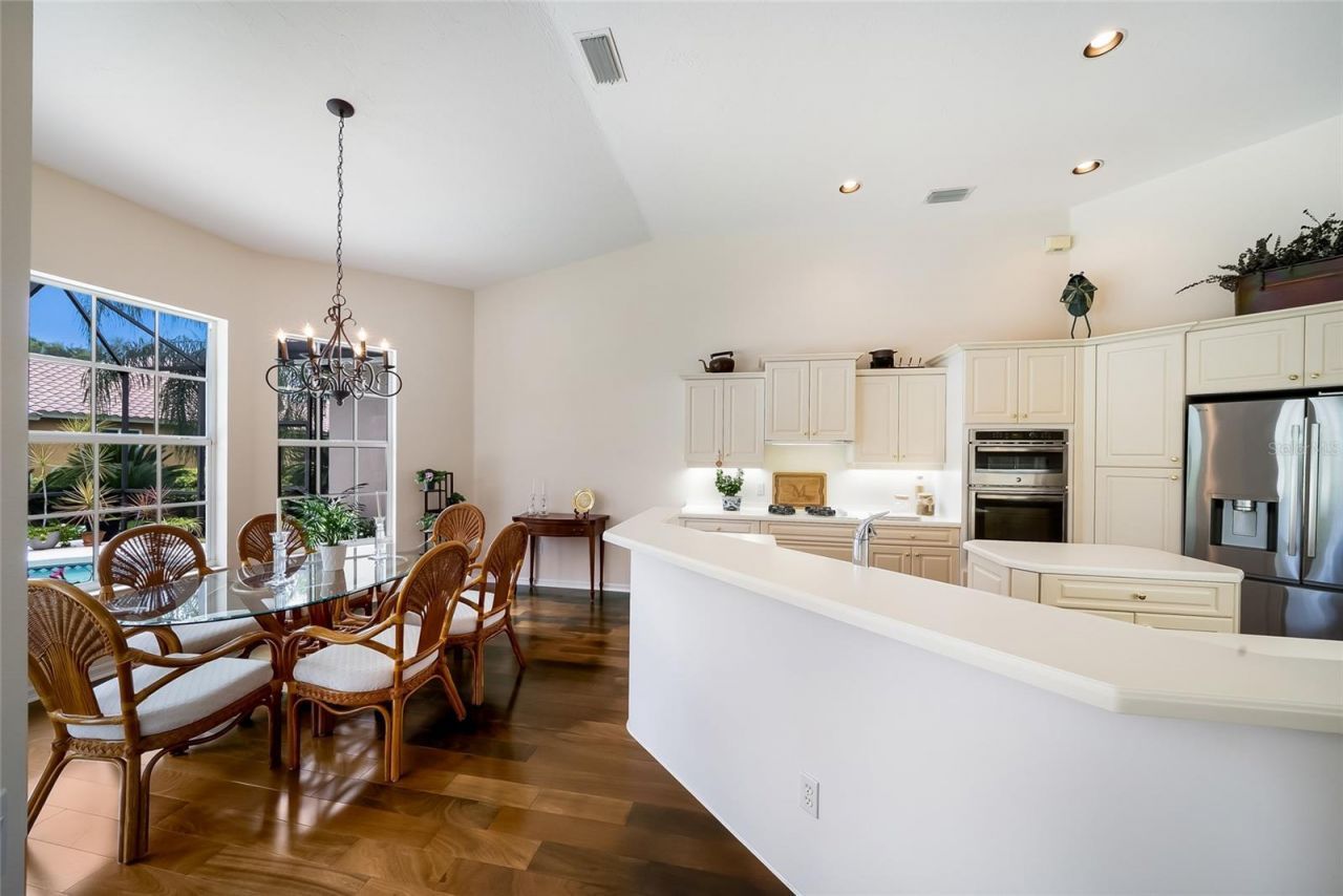 7058 Twin Hills Terrace, Lakewood Ranch, FL 34202 Photo