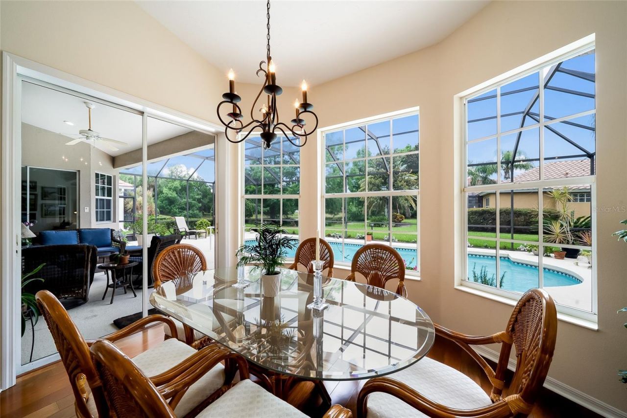 7058 Twin Hills Terrace, Lakewood Ranch, FL 34202 Photo