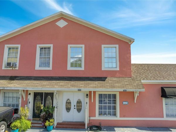 1028 UNIVERSAL REST PLACE , KISSIMMEE, FL 34744