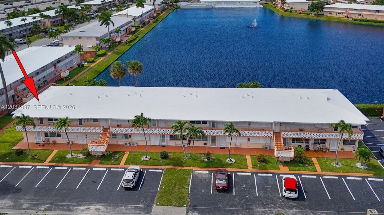 1050 SW 11th St , Unit #20L, Hallandale Beach, FL 33009 Photo