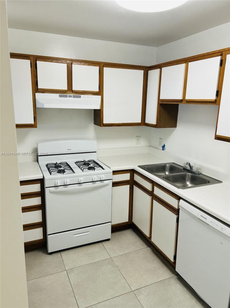15325 SW 106th Ter , Unit 614, Miami, FL 33196 Photo