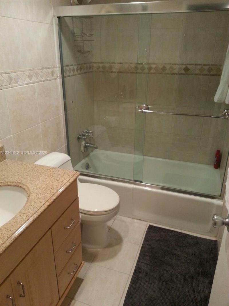 3901 S Ocean Dr , Unit 8T, Hollywood, FL 33019 Photo