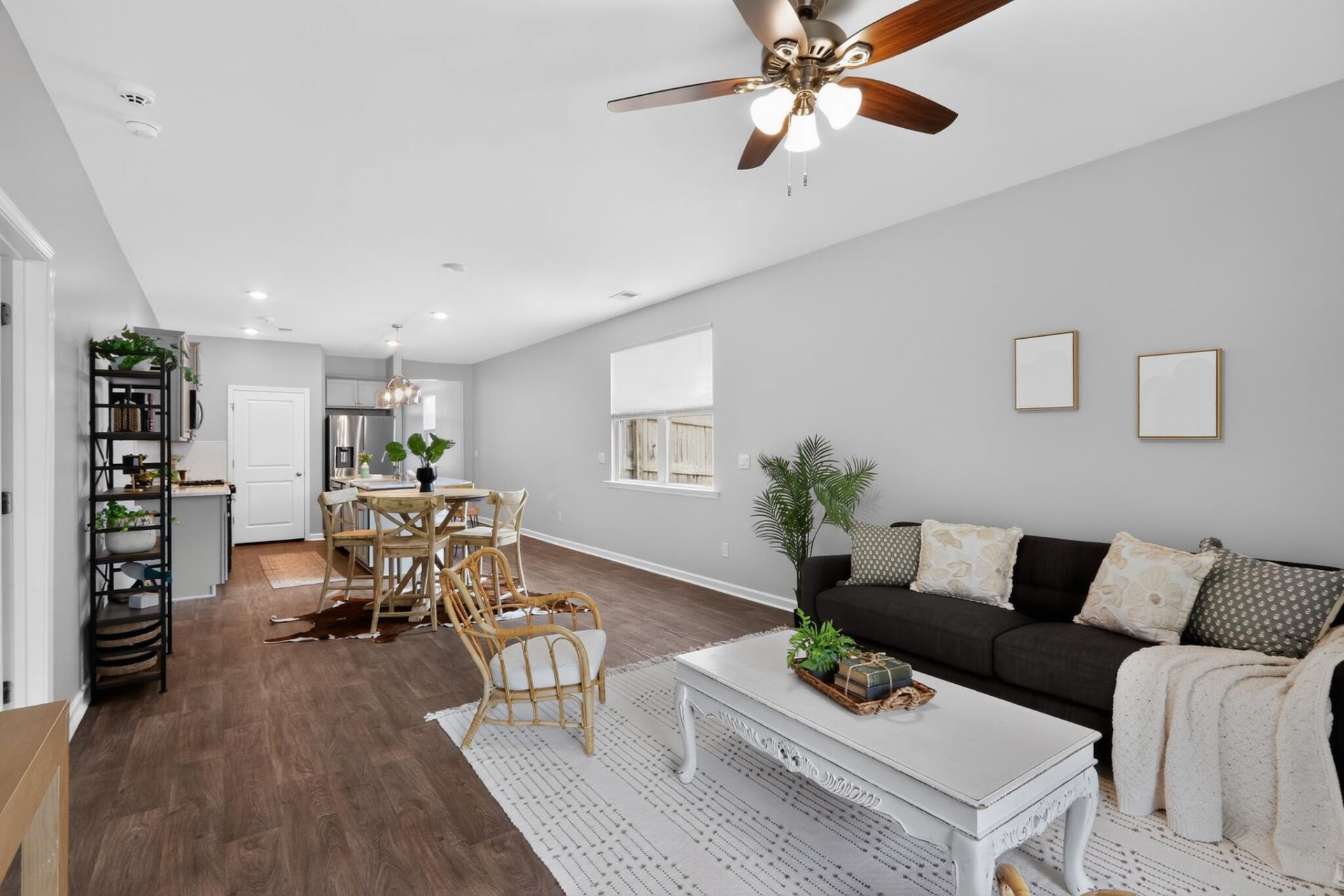 227 N Light Way Photo 4