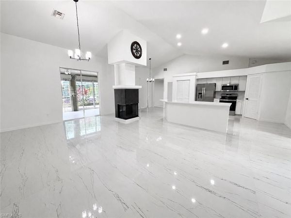 119 Plantation CIR , NAPLES, FL 34104