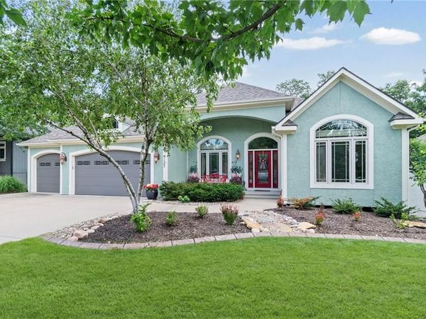 9127 N Evanston Avenue, Kansas City, MO 64157