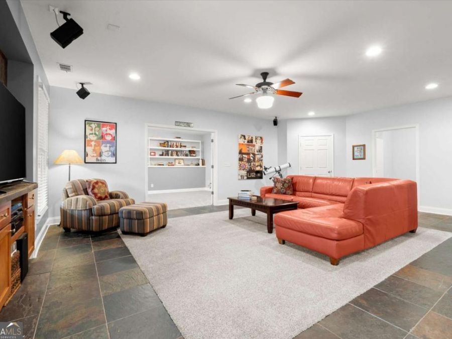 Property Image 45