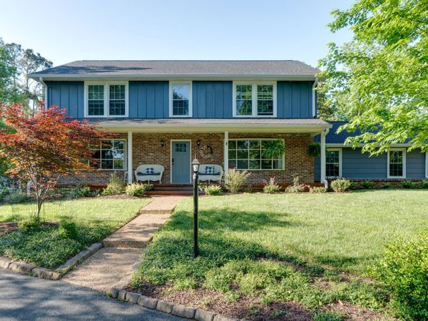 105 Trout Valley Dr , Hendersonville, TN 37075