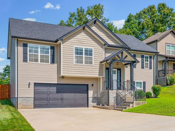 169 Bonnell Dr, Clarksville, TN 37042