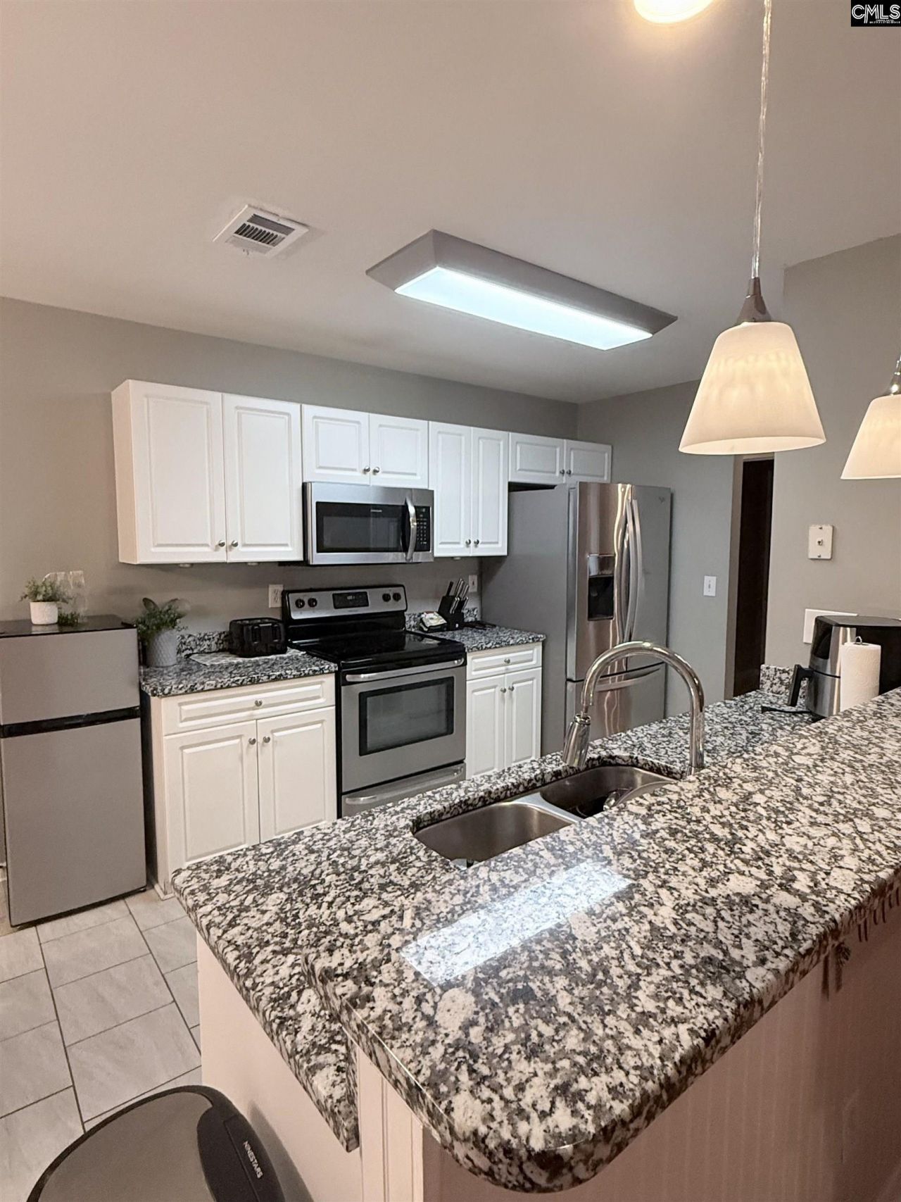 101 West Brook Court Photo 10