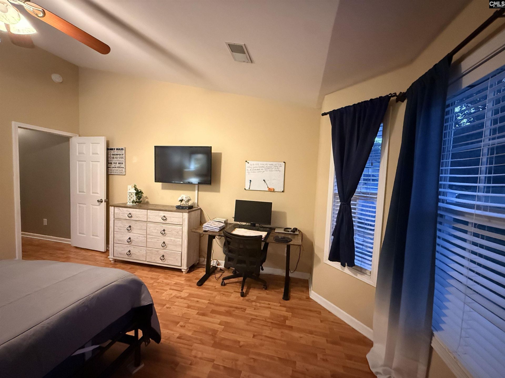 101 West Brook Court Photo 22