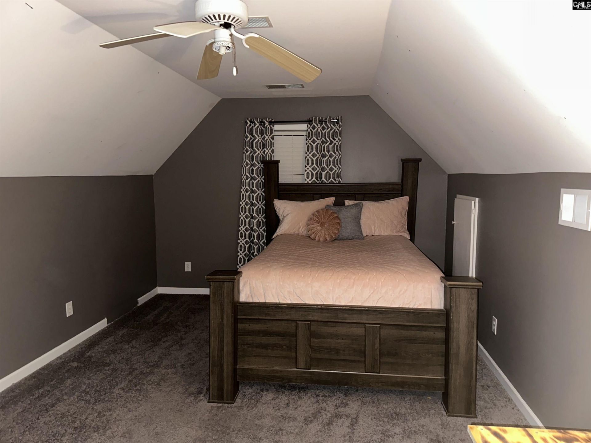 101 West Brook Court Photo 28