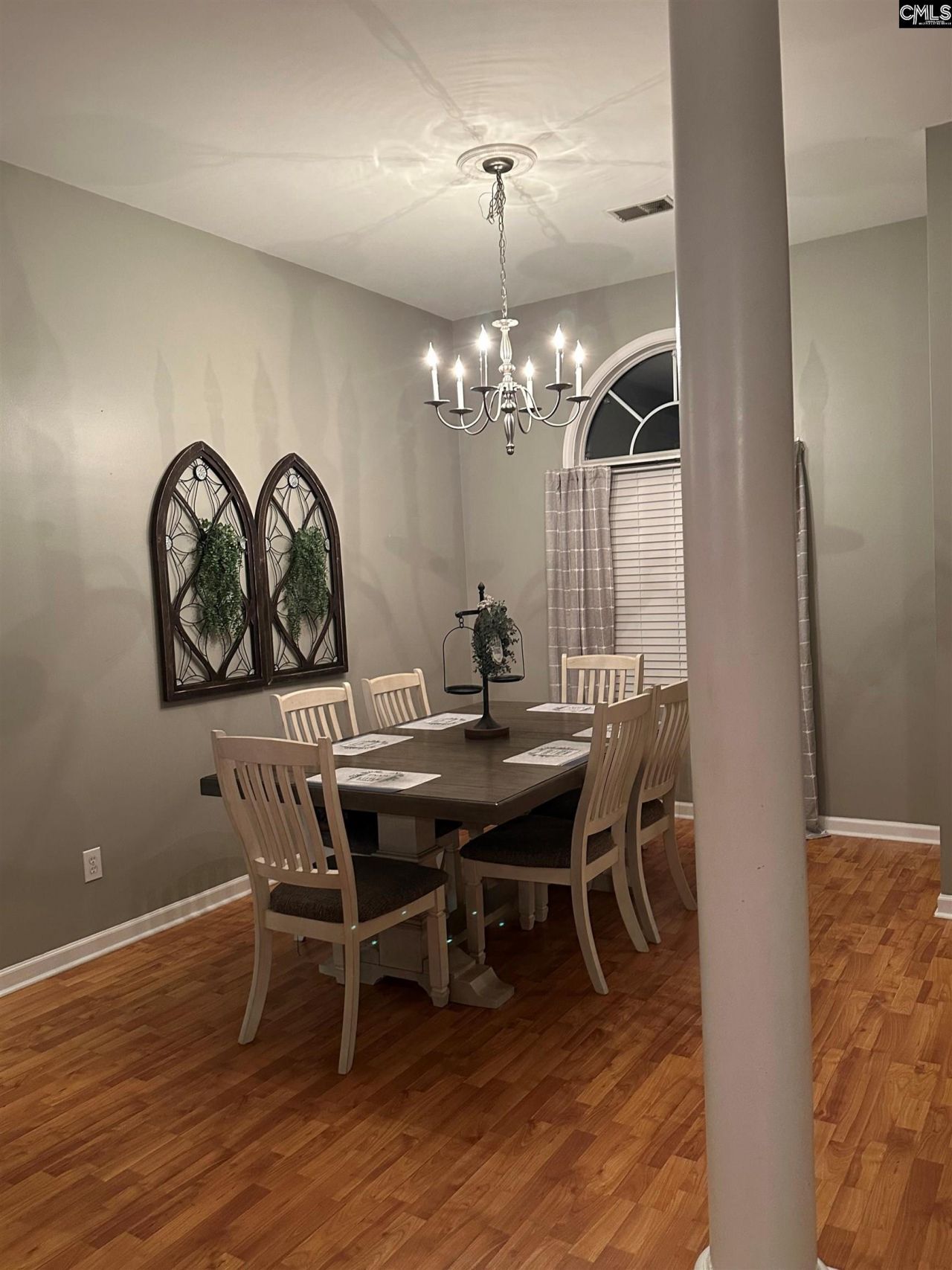 101 West Brook Court Photo 9