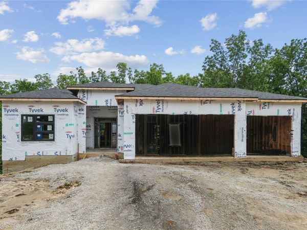 3931 Windfall Drive NW, Cedar Rapids, IA 52405