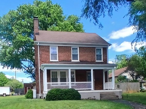 1305 Park ST, Bedford, VA 24523