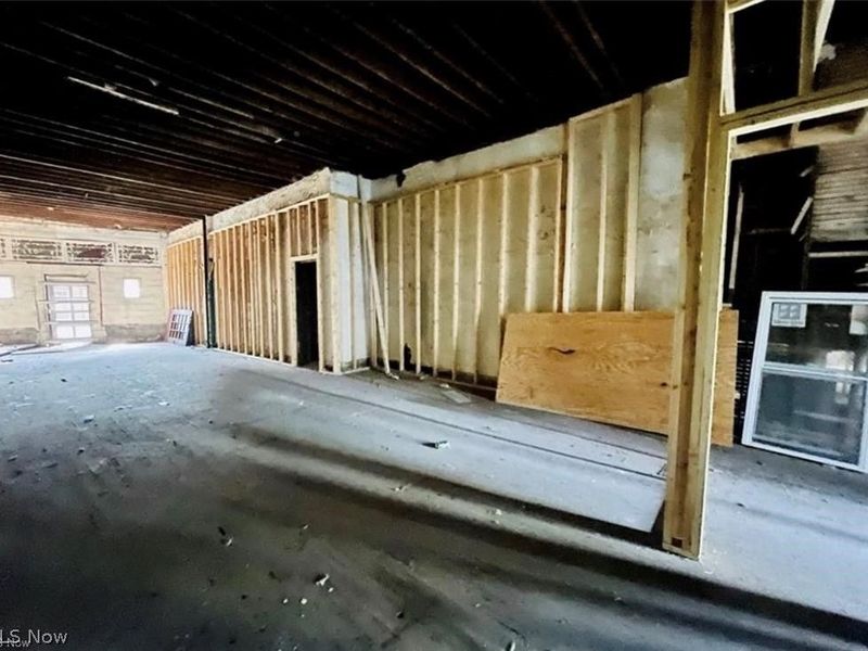 12103 Kinsman Road, Cleveland, OH 44120 Photo 11
