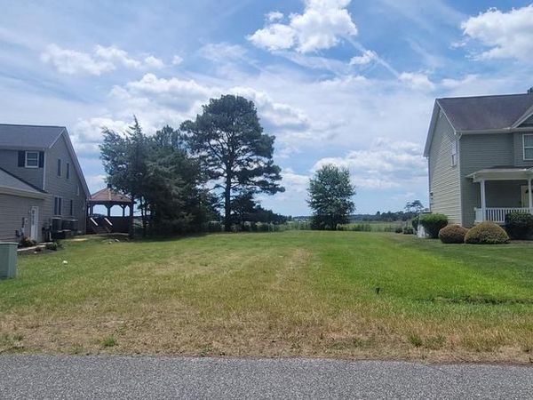 100 ROBIN HOOD TRAIL , OCEAN PINES, MD 21811