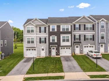 14 CADBURY DRIVE, RED LION, PA 17356