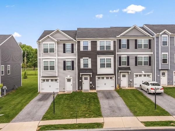 14 CADBURY DRIVE, RED LION, PA 17356