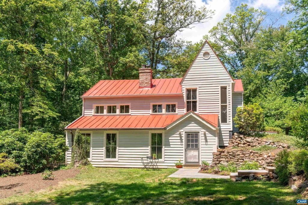 2830 Penny Ln, Charlottesville, VA 22903 Main Photo