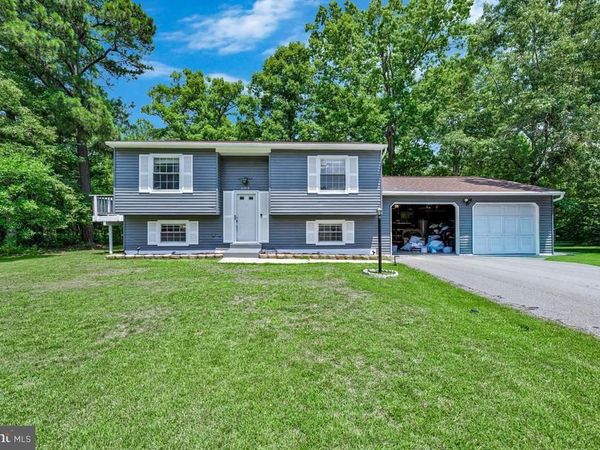 2300 VALLEY OAK COURT, WALDORF, MD 20601