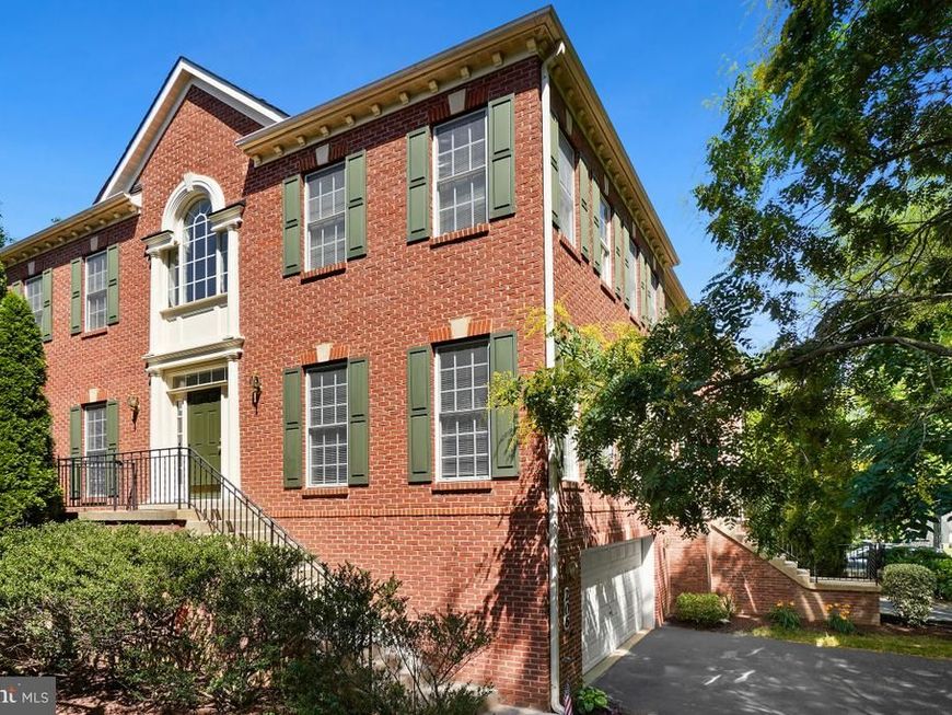206 Painted Post Lane, Gaithersburg, MD 20878 Main Photo