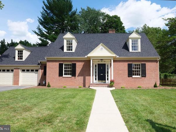 1046 THE TERRACE, HAGERSTOWN, MD 21742