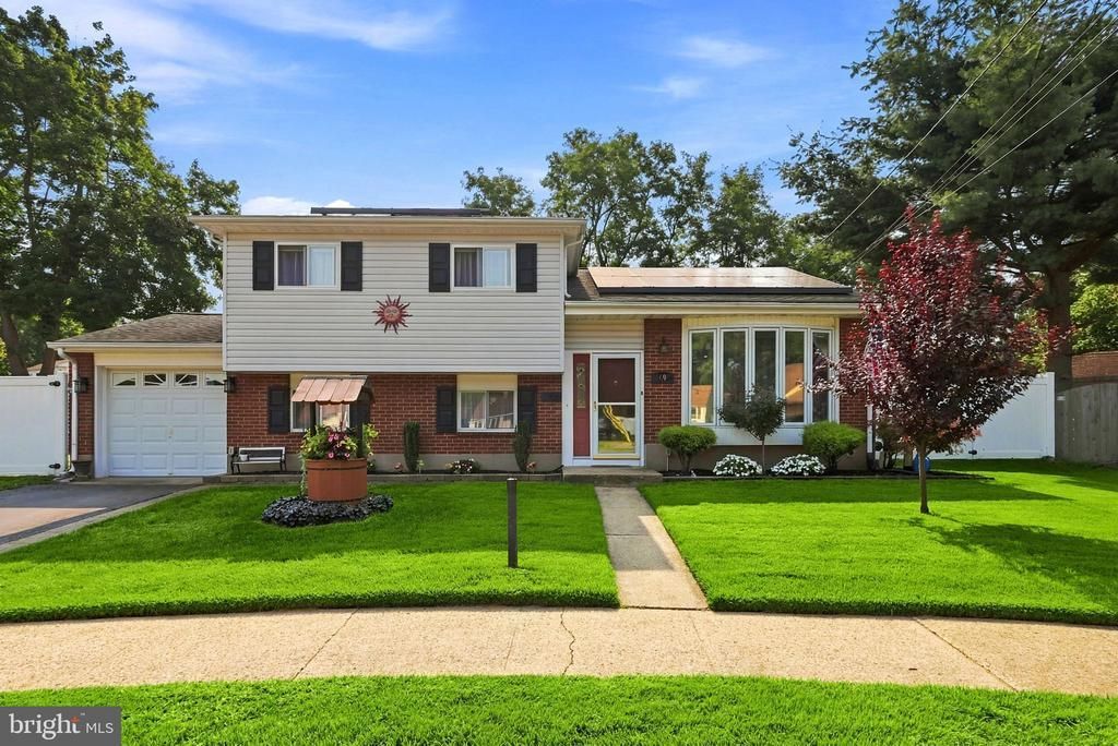 69 Lakeview, Hamilton, NJ 08620 Main Photo