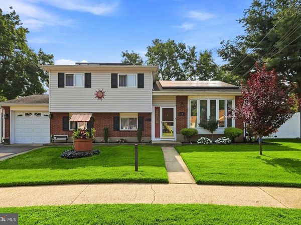 69 LAKEVIEW, HAMILTON, NJ 08620