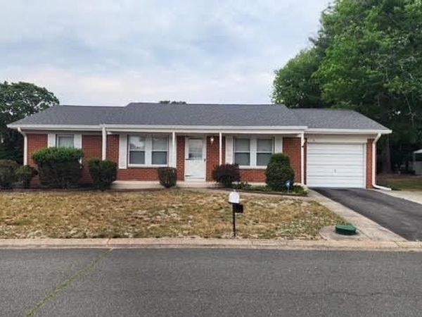 5 MONMOUTH LANE, MANCHESTER TOWNSHIP, NJ 08759