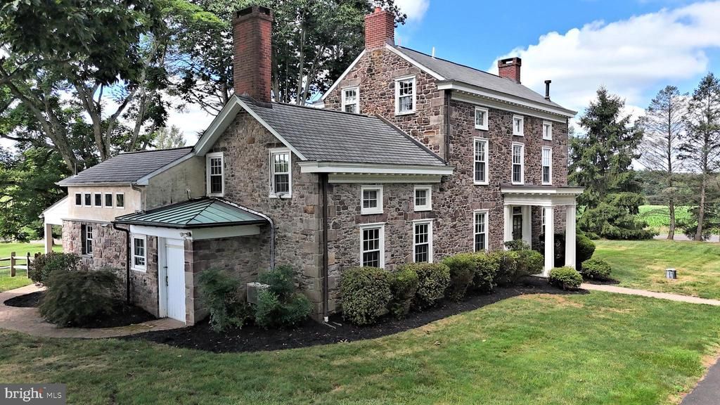 381 HOLLAND ROAD, HOLLAND, PA 18966